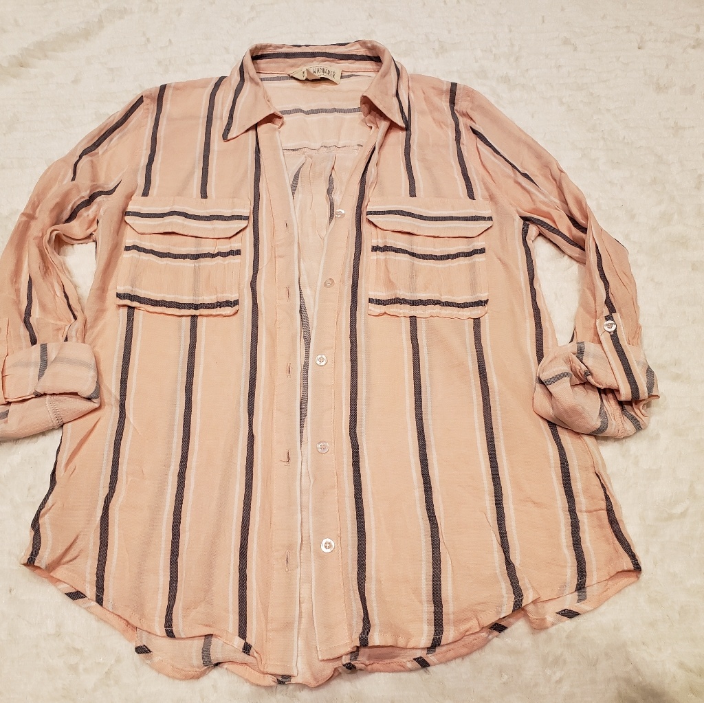 Lightweight Button Up